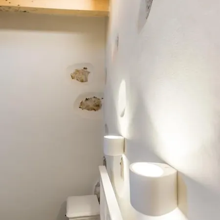 Minos